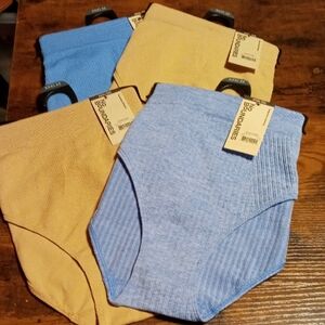 NWT XXXL/22 No Boundaries 4 Pair Comfy Panties 1 Boyshort 3 Cheeky